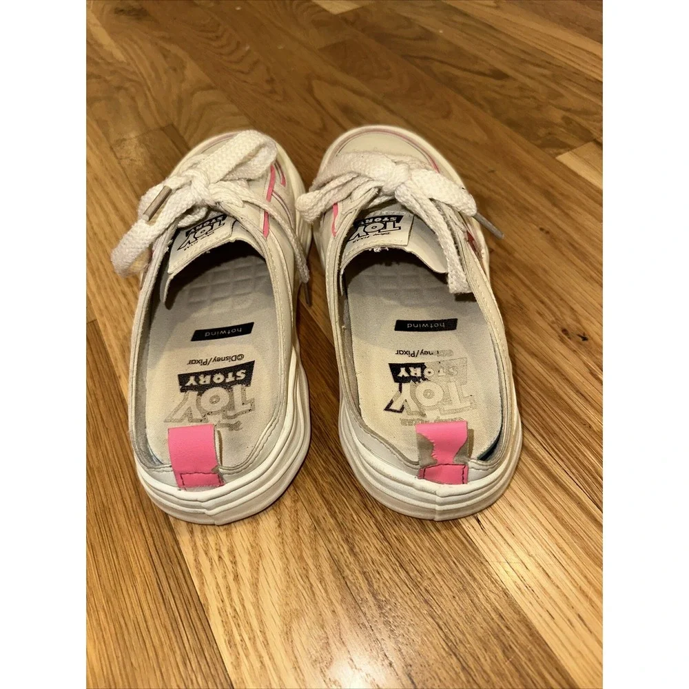DISNEY‎ TOY STORY SLIP-ON SHOES SIZE 7